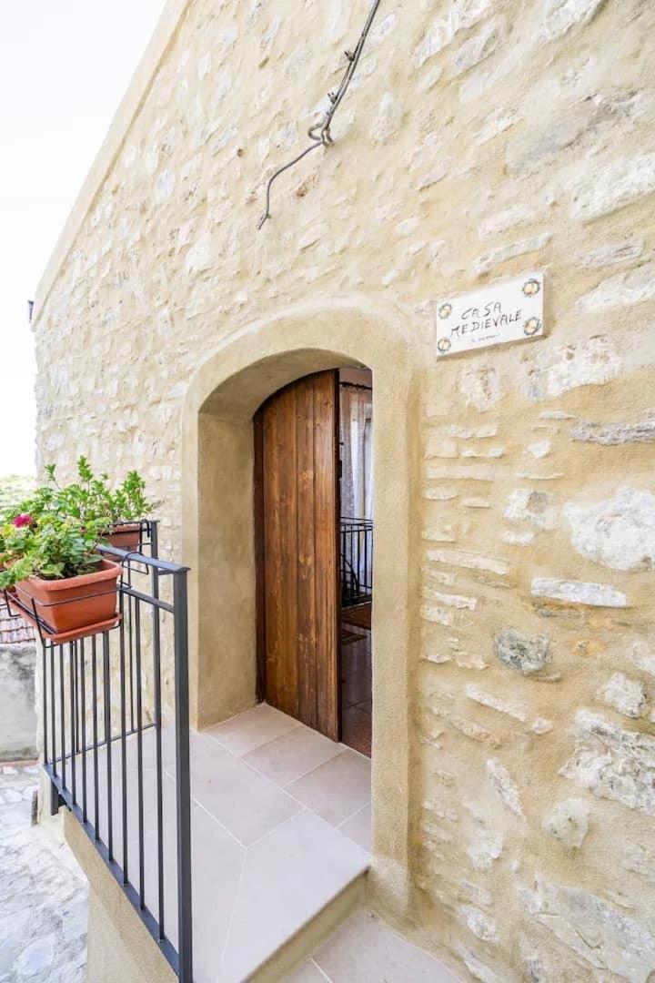 Casa Castello Hotel Rocca Imperiale Bagian luar foto